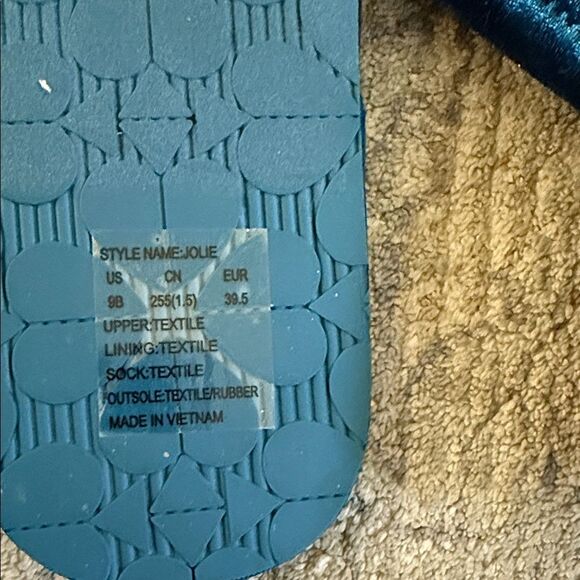 Kate Spade Jolie Teal Penguin Embroidered with blings Slippers/mule/clog 9B NWOT - Picture 8 of 9